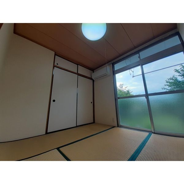 ハイツリビエールの和室