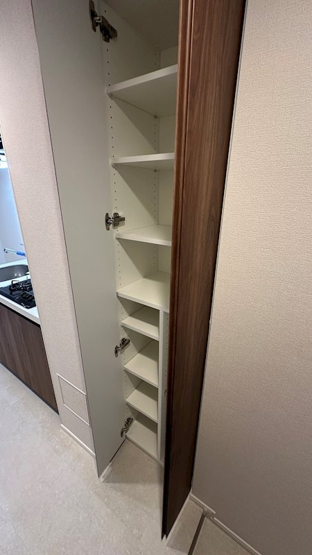 ヴァローレ喜多見の収納