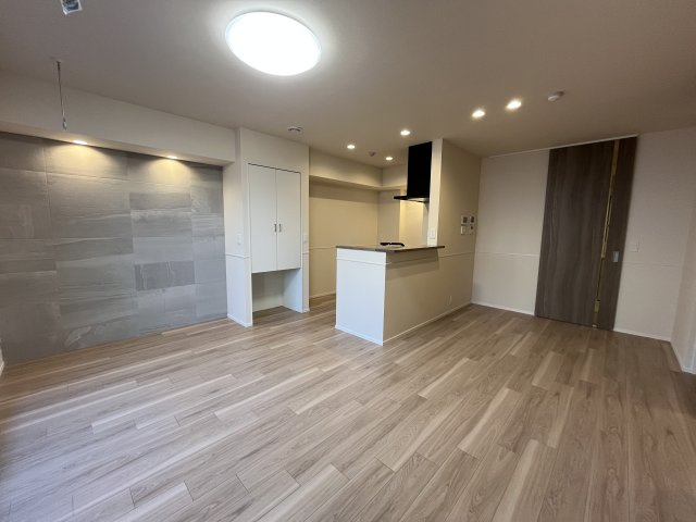 【居間・リビング】 | エルズプラス高円寺南 | 15帖のLDK　※同間取り別部屋参考写真