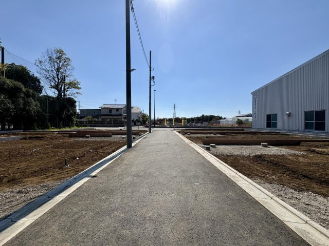 戸建 西東京市向台町２丁目の前面道路含む現地写真