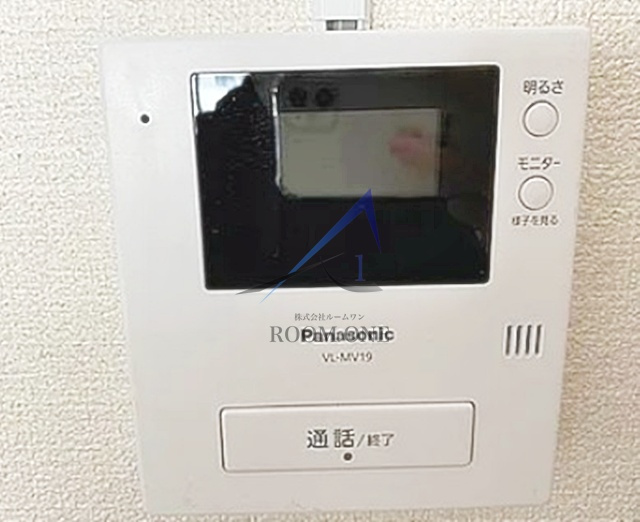 サンパレス辻野のセキュリティ|モニター付きインターホンです。