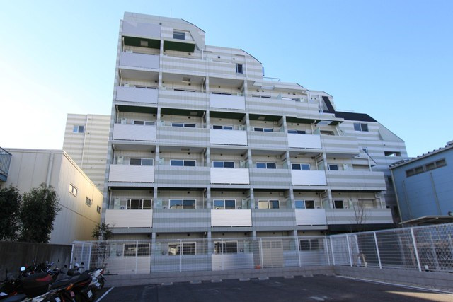 AZESTアゼスト千鳥町の外観