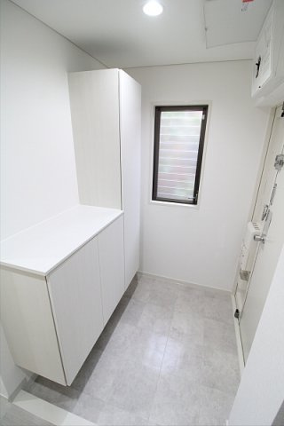 【玄関】