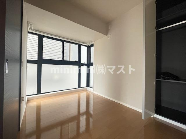 ディオ梅田の洋室