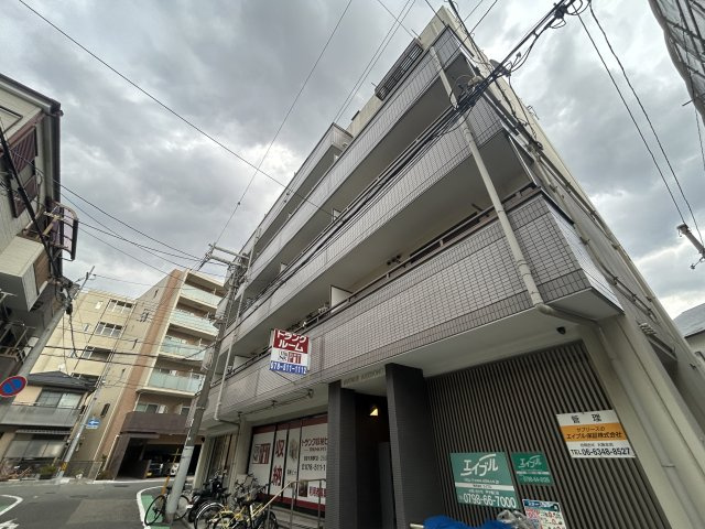 アベニュー曙の外観