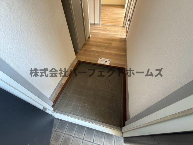 サンライズガーデンヒルズⅠの玄関|落ち着いた玄関です