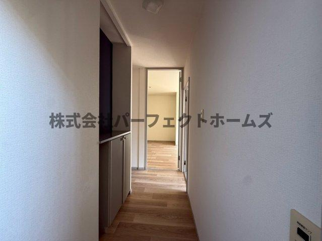 サンライズガーデンヒルズⅠの内装|明るい室内です