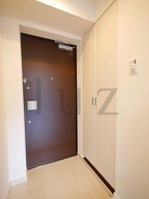 アンベリールマーロ横濱の玄関