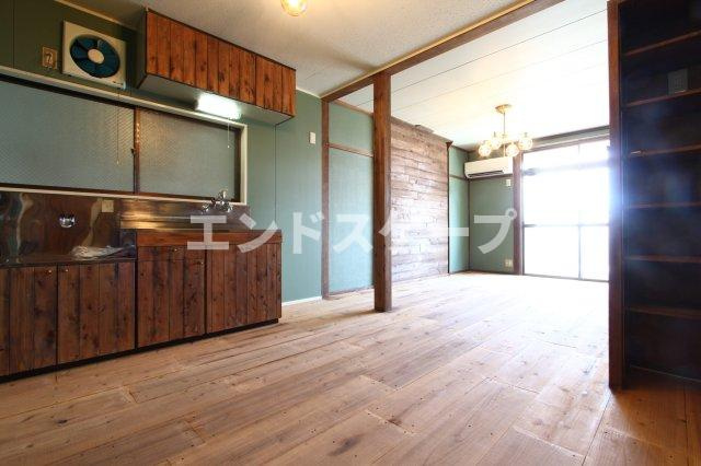 武藤ハイツの居間・リビング|高崎、前橋のお部屋探しはエンドスケープまで！お客様の理想お聞かせ下さい♪