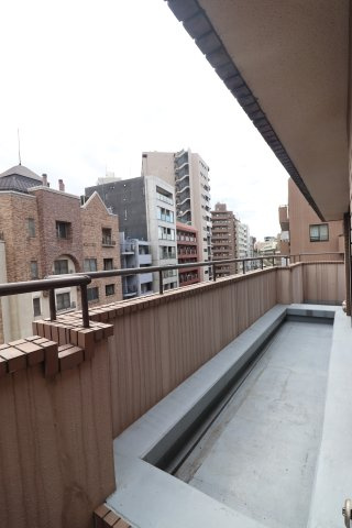 仙台坂オークヒルズのバルコニー|陽当たり良好なバルコニーです