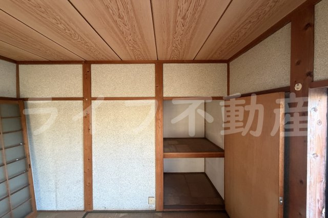 池島町貸家の収納