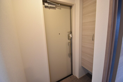 【玄関】 | Ｄ－ＲＯＯＭ春日Ａ | 玄関