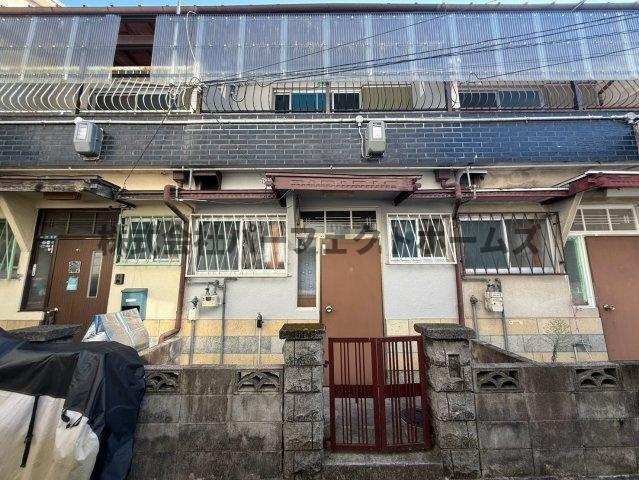 川勝町テラスハウスの外観|きれいな外観です