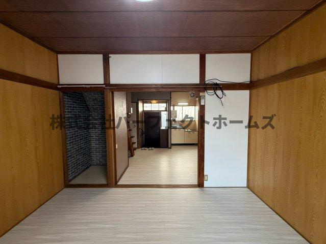 川勝町テラスハウスの洋室|広々とした洋室です