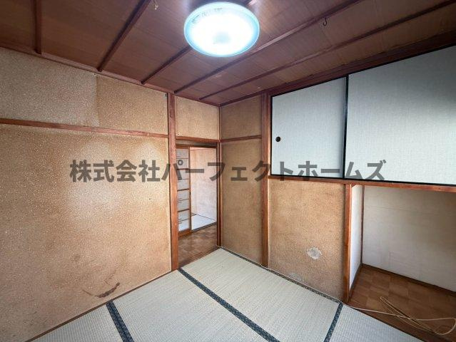 川勝町テラスハウスの和室|日本らしい落ち着いた雰囲気の和室です