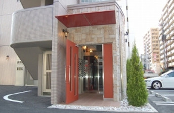 熊本市中央区水前寺２丁目の賃貸マンションのエントランス