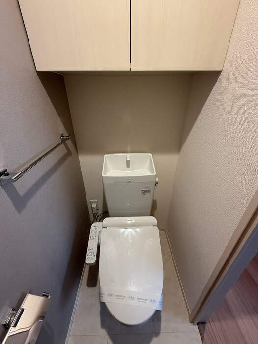 セジュールピア庚午のトイレ|温水洗浄暖房便座