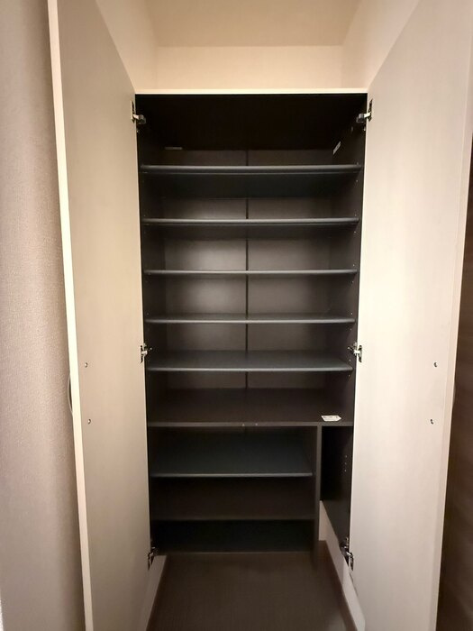 セジュールピア庚午の収納|シューズボックス