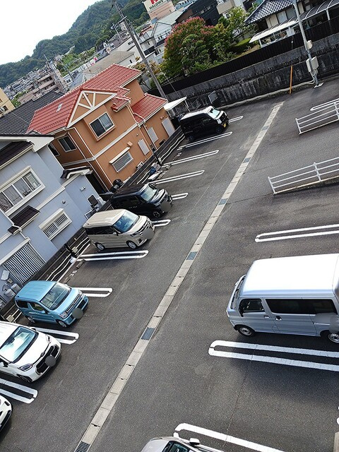 シェーネ・Ｆの駐車場|駐車場