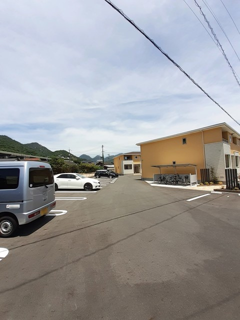 サンレジデンス　Ⅱの駐車場|駐車場