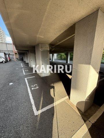 M'sプラザ城東五番館の駐車場
