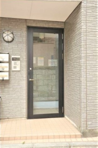 ADX新宿河田町のエントランス
