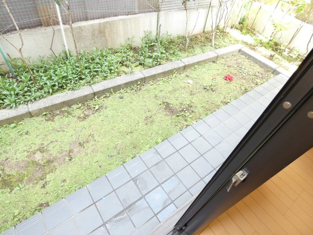 【庭】