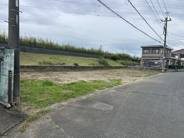 【前面道路含む現地写真】 | 深谷市稲荷町北　1000万　土地