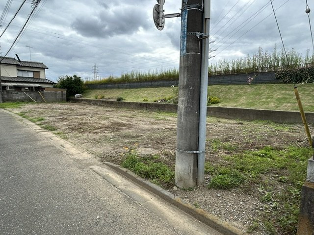 【前面道路含む現地写真】 | 深谷市稲荷町北　1000万　土地