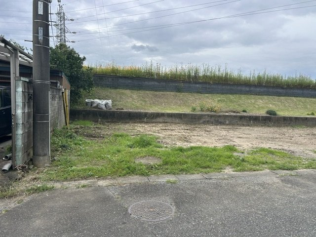 【前面道路含む現地写真】 | 深谷市稲荷町北　1000万　土地