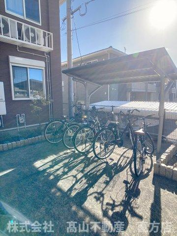 北九州市八幡西区馬場山緑のアパートの駐車場