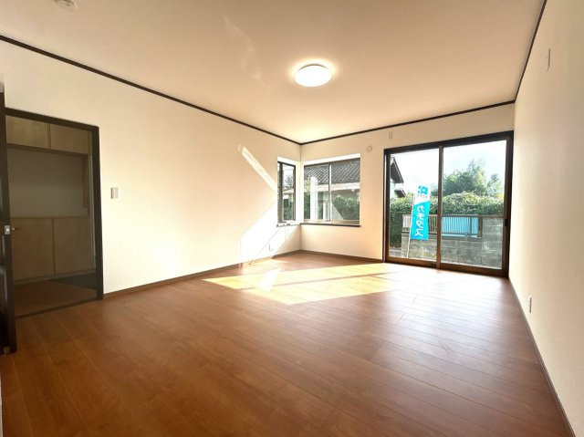 小山市羽川　中古戸建　敷地47坪の居間・リビング