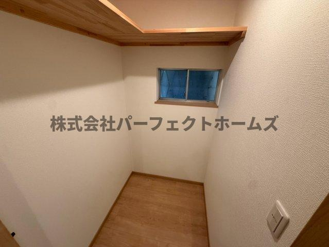 高柳7丁目貸家の寝室|使い勝手のいい寝室です