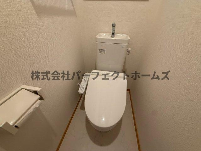 高柳7丁目貸家のトイレ|１F　トイレです