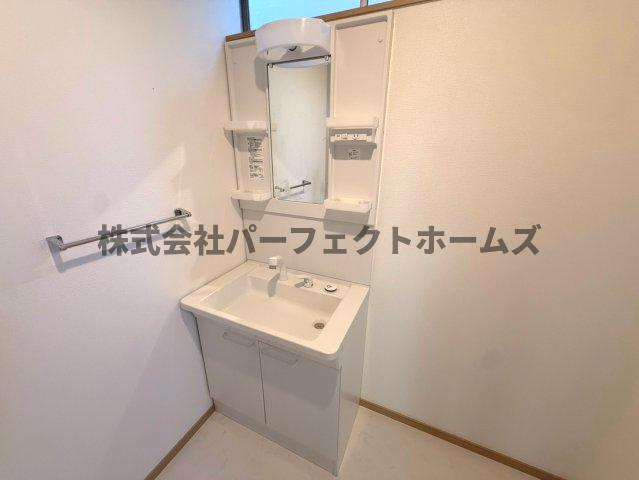 高柳7丁目貸家の独立洗面台|独立洗面化粧台付き