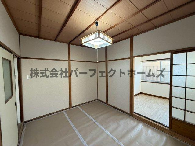 高柳7丁目貸家の和室|和室ならではの温かな和の空間で寛ぎの時間を過ごせます