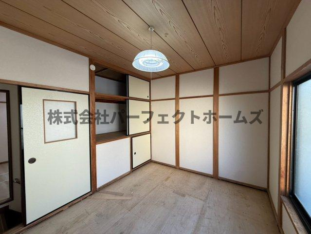 高柳7丁目貸家の和室|落ち着いた雰囲気の和室付きです
