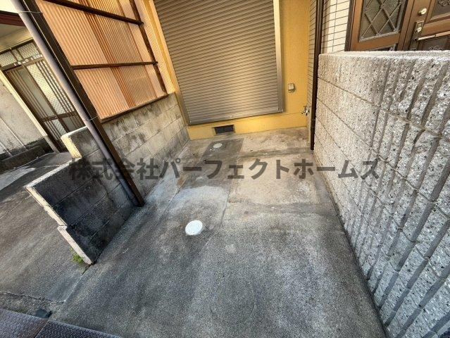 高柳7丁目貸家の駐車場|幅1700　奥行2520