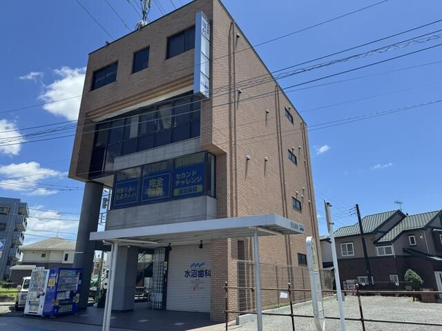ＳＵＺＵＫＩ　ＢＬＤ
