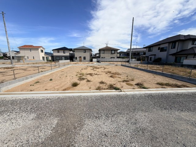 伊予郡松前町大字南黒田9号地　 住宅用地