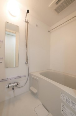 【浴室】 | ブライズ高円寺 | 追い焚き機能、浴室乾燥機付きバス。