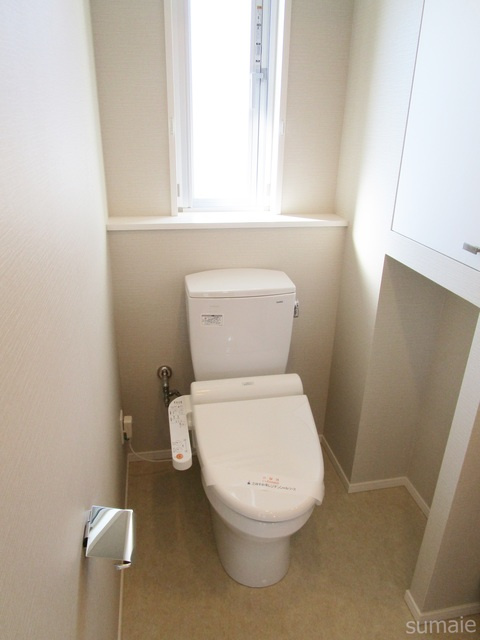 パークアクシス滝野川ラ　ブリーズのトイレ|温水洗浄機能付きトイレです