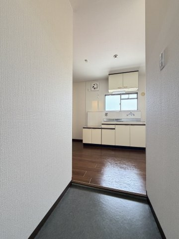 サンプラザ照ヶ丘A棟の玄関