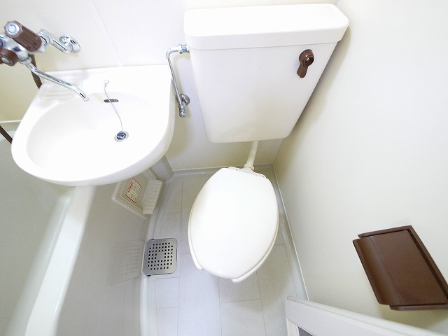 アメニティホウコクのトイレ|ゆったりとした空間のトイレです