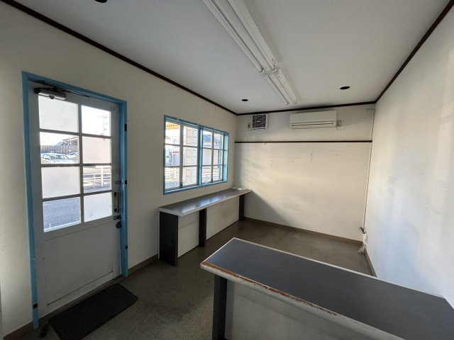 【エントランス】 | 富岡市富岡事業用物件