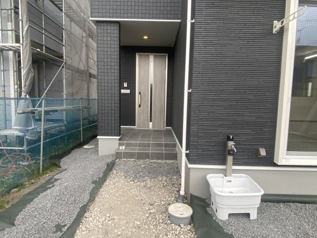 【PaPamaru】さくら市氏家　モデルハウスの玄関|〇玄関アプローチ〇
