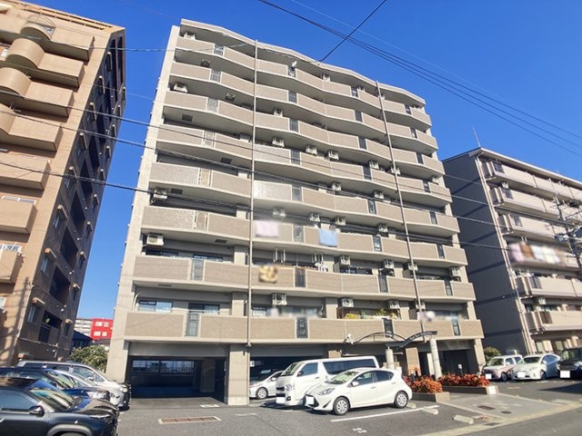 バンベール春日井の外観