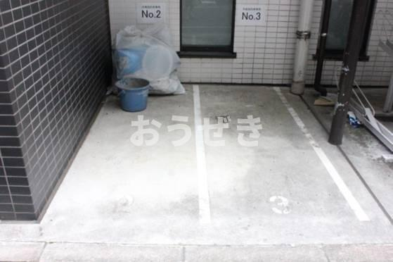 プレスタイル横濱ＳＯＵＴＨの駐車場| 