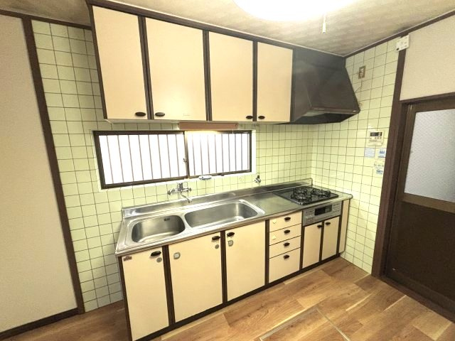 西浦2丁目貸家のキッチン