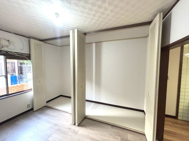 西浦2丁目貸家の収納